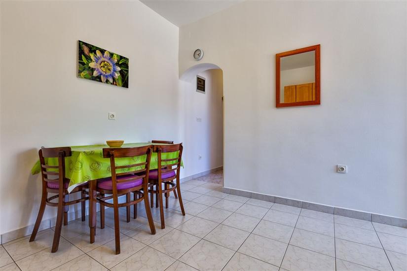 Apartment A4, for 4 persons