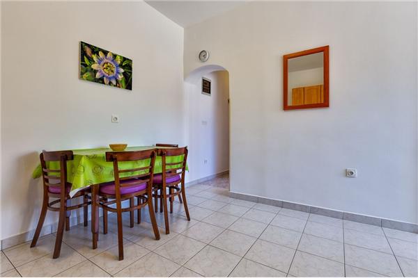 Apartment A4, for 4 persons