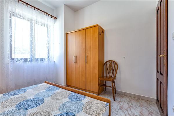 Apartment A4, for 4 persons