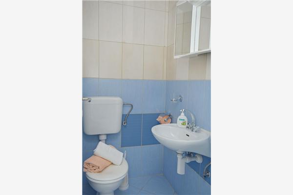 Apartment A1, for 5 persons