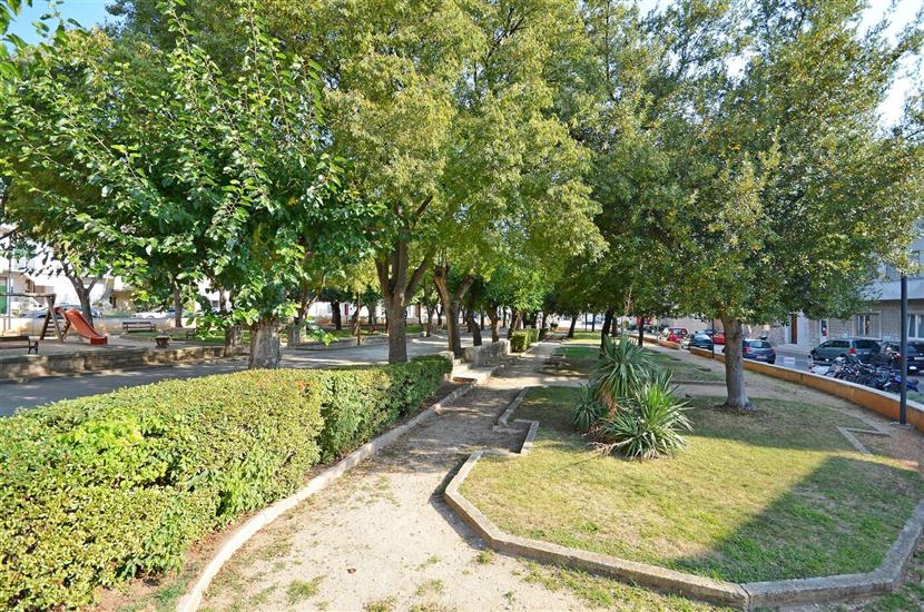 Apartment Lena city center near beach