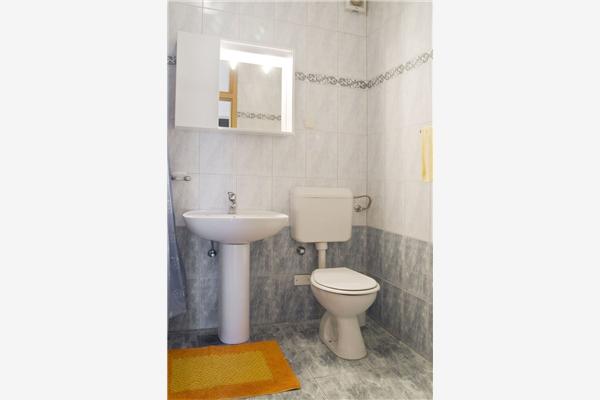 Apartment A4, for 5 persons