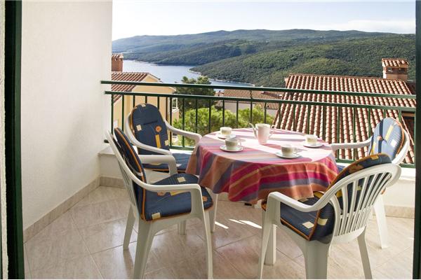 Apartment A4, for 5 persons