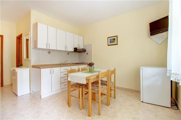 Apartment A2, for 3 persons