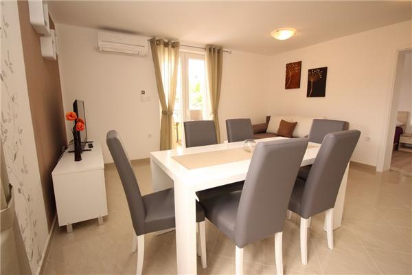 Apartment A4, for 4 persons