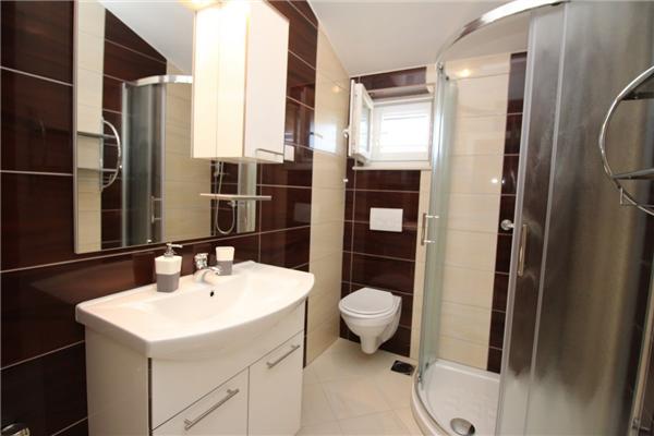 Apartment A7, for 4 persons