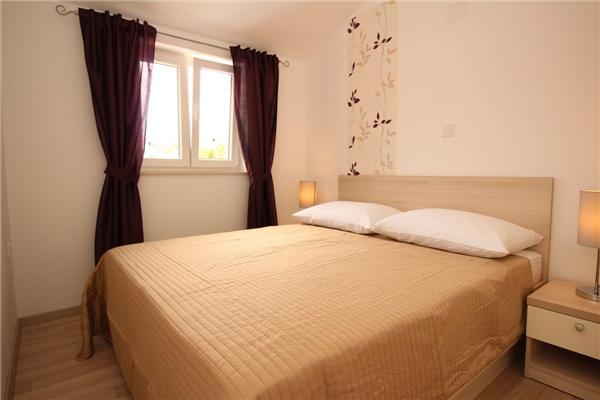 Apartment A7, for 4 persons