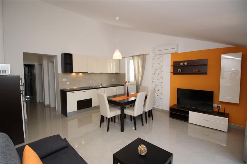 Apartment A7, for 4 persons