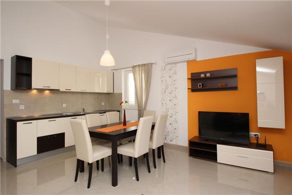 Apartment A7, for 4 persons