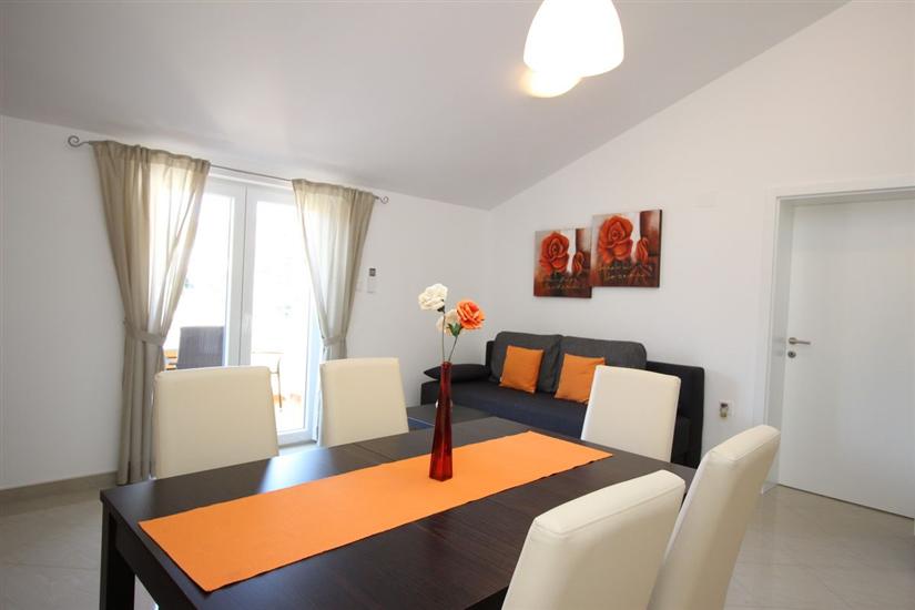 Apartment A7, for 4 persons