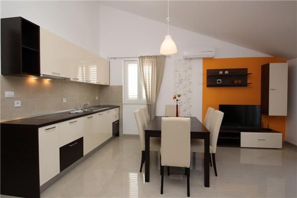 Apartment A7, for 4 persons