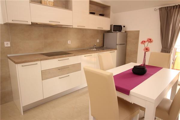 Apartment A8, for 4 persons