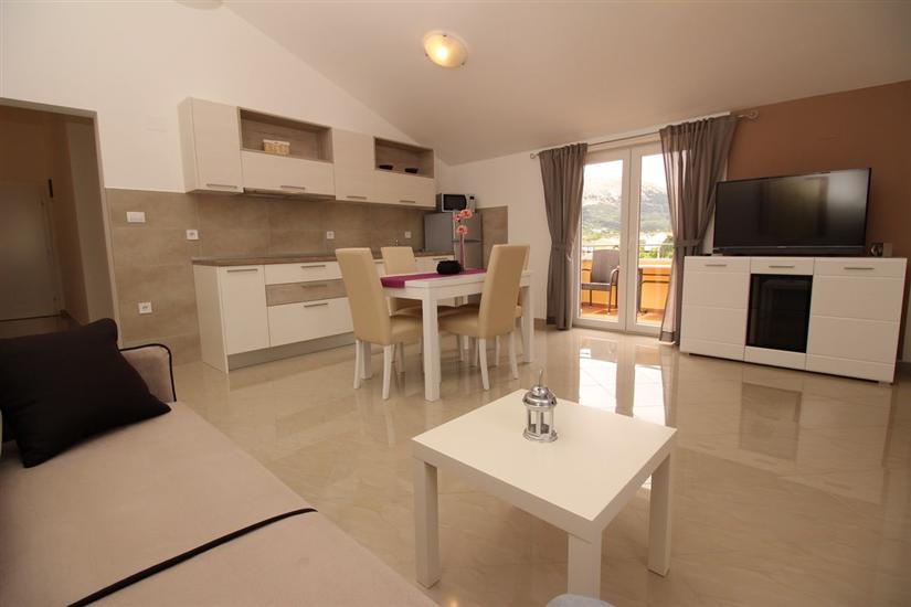 Apartment A8, for 4 persons