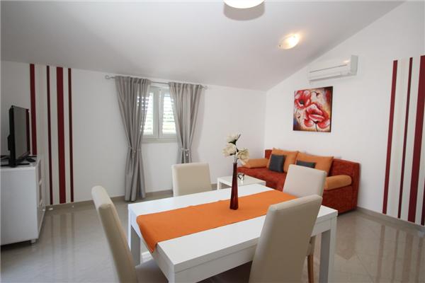 Apartment A9, for 3 persons
