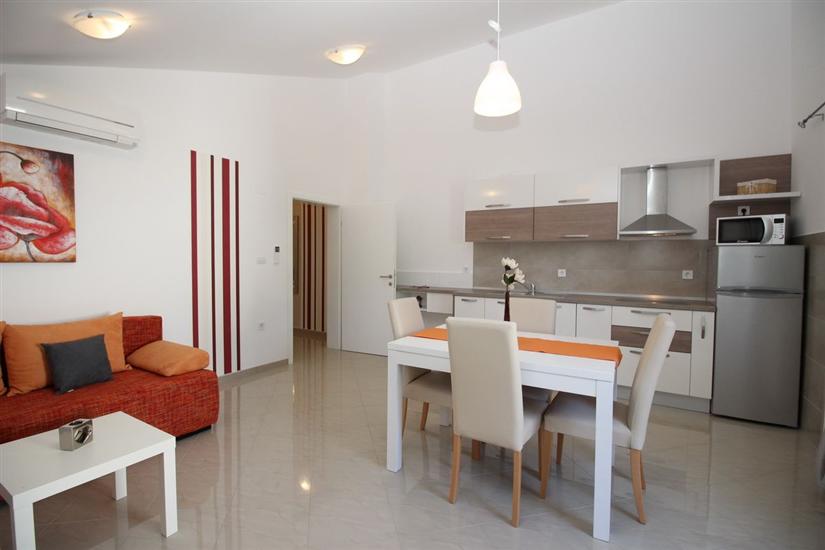 Apartment A9, for 3 persons