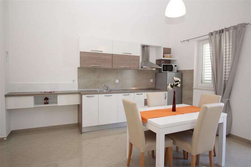 Apartment A9, for 3 persons