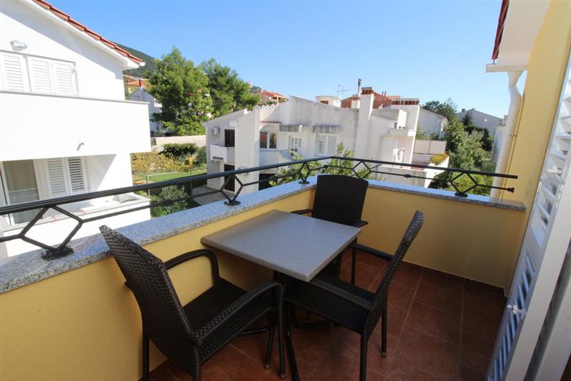 Apartment A9, for 3 persons