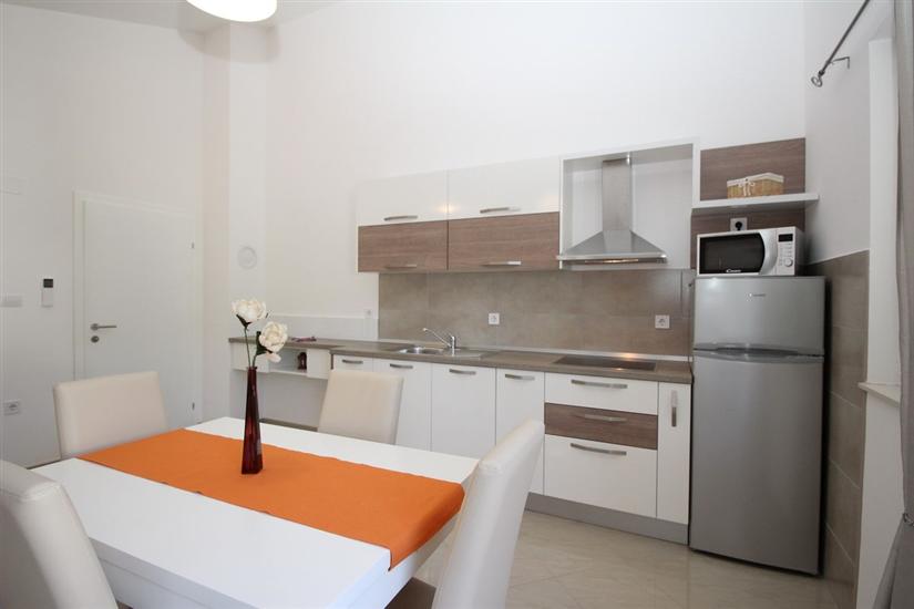 Apartment A9, for 3 persons