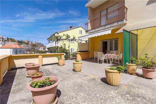 Apartment A2, for 4 persons