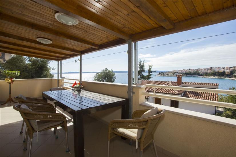 Apartment A3, for 6 persons