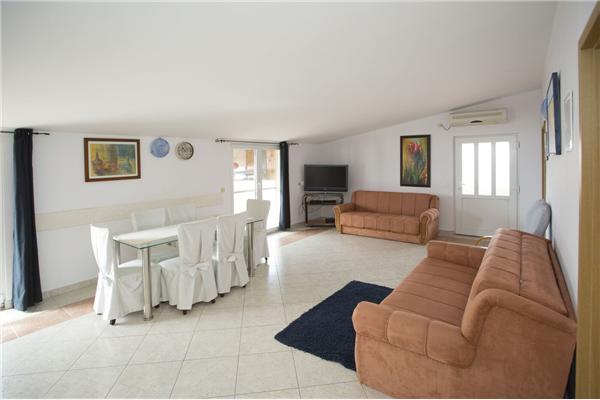 Apartment A3, for 6 persons