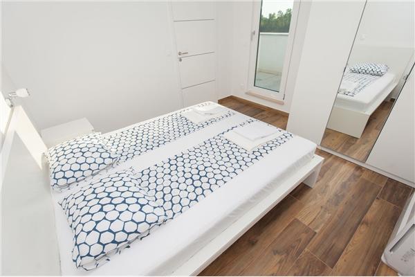 House K1, for 10 persons