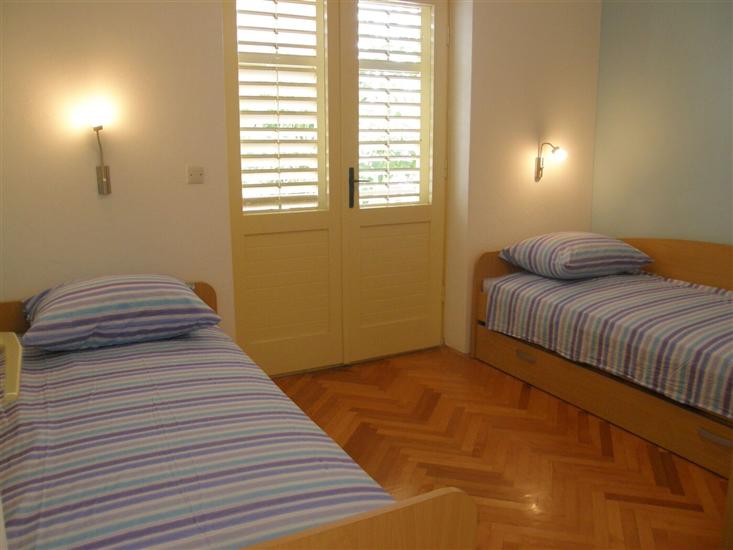 Apartment A1, for 8 persons