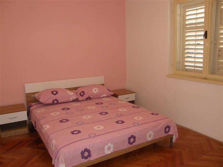 Apartment A1, for 8 persons
