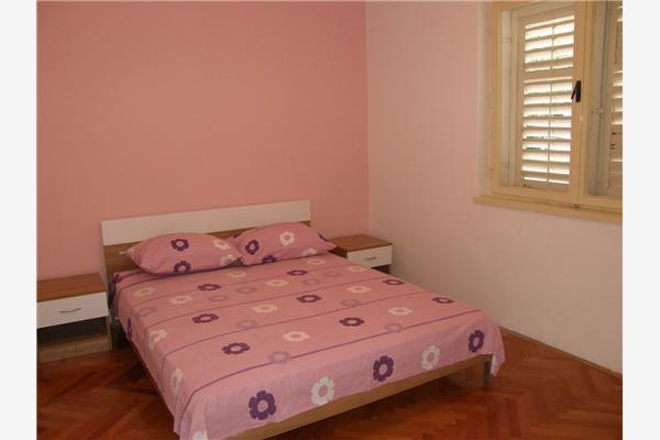 Apartment A1, for 8 persons