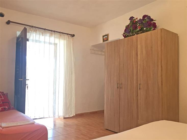 Apartment A6, for 3 persons