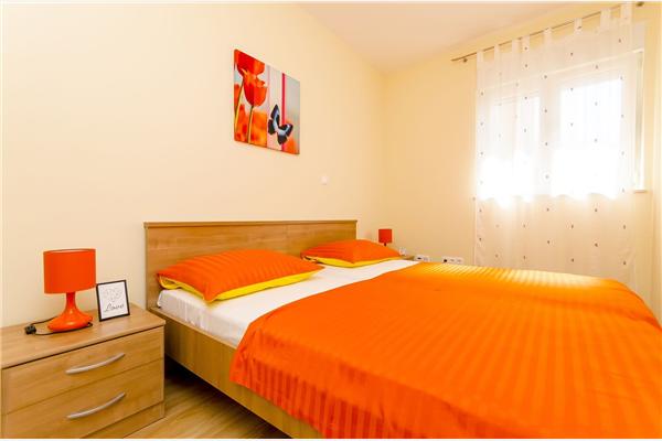 Apartment A1, for 6 persons