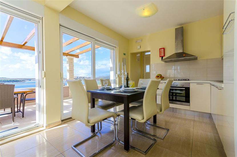 Apartment A1, for 6 persons