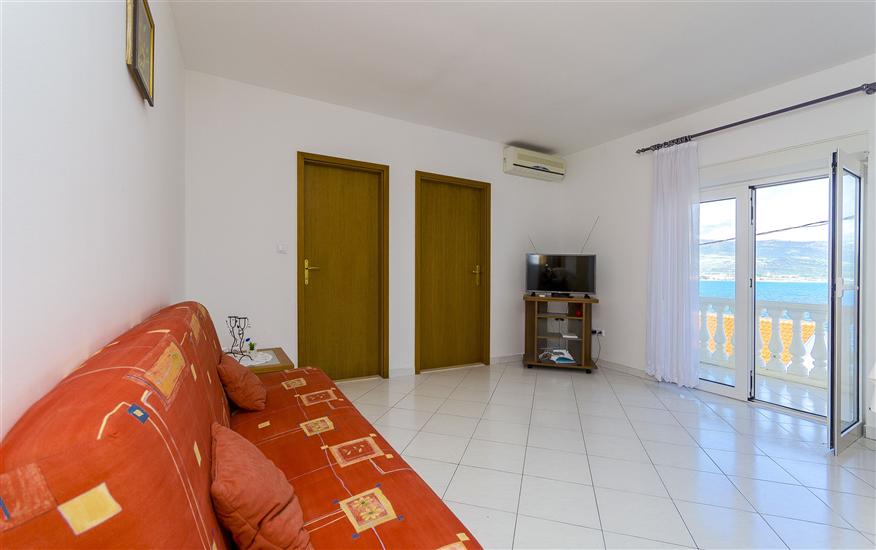 Apartment A2, for 3 persons