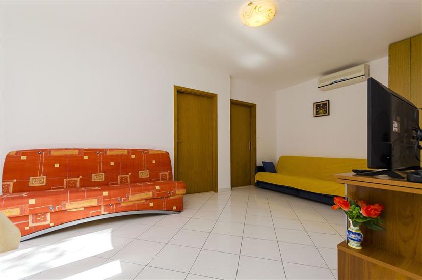 Apartment A1, for 3 persons