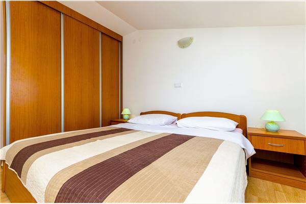 Apartment A4, for 3 persons