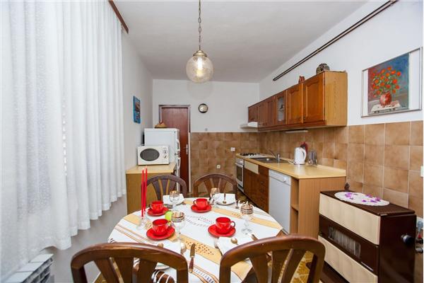 Apartment A4, for 4 persons