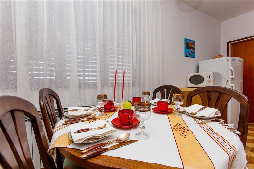 Apartment A4, for 4 persons