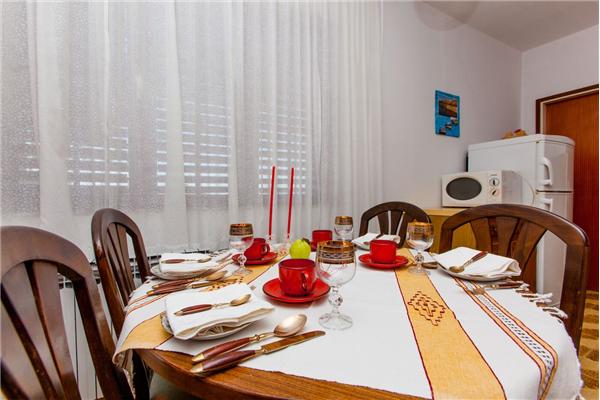 Apartment A4, for 4 persons