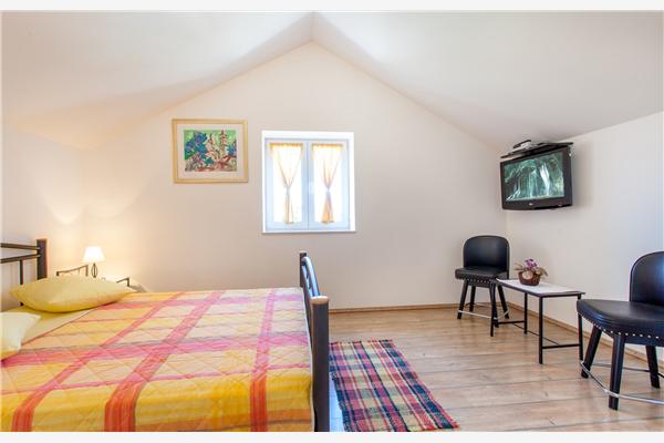 House K1, for 8 persons