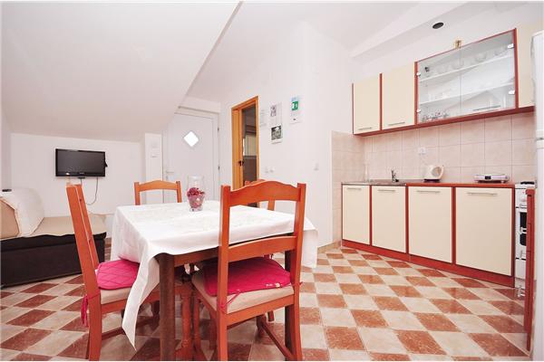 Apartman A2, na 3 osebe
