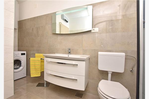 Apartment A1, for 6 persons