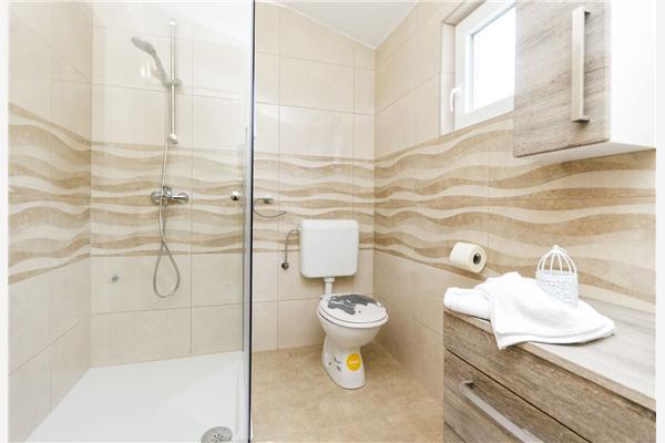 House K1, for 10 persons