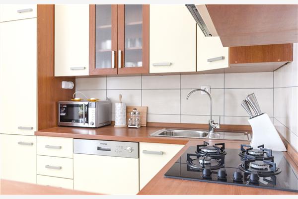 House K1, for 10 persons