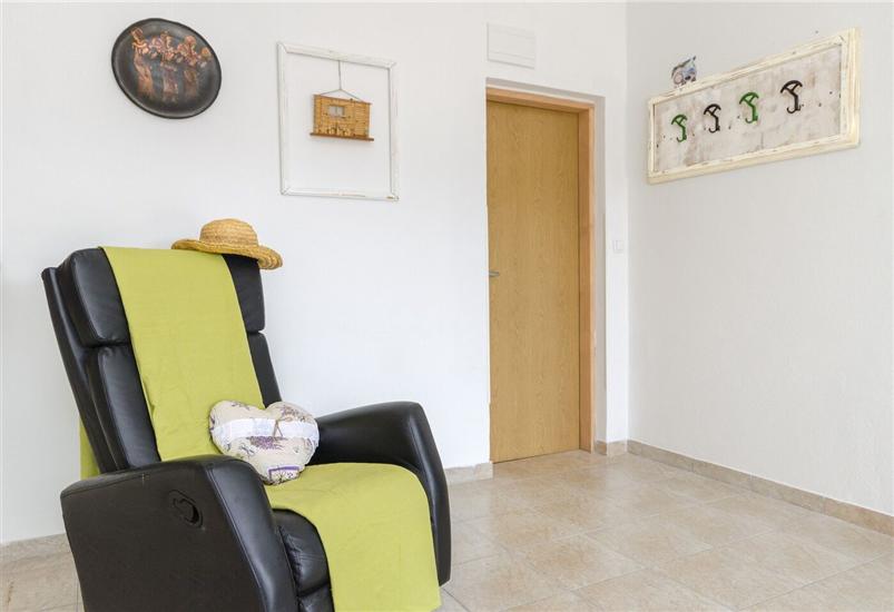 House K1, for 10 persons