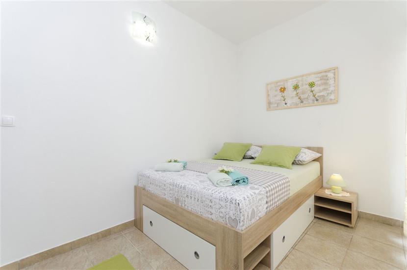 House K1, for 10 persons