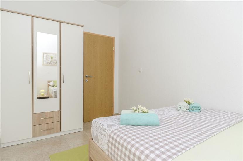 House K1, for 10 persons