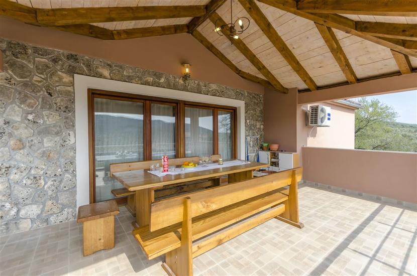 House K1, for 10 persons