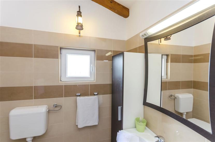 House K1, for 10 persons