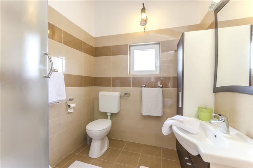 House K1, for 10 persons