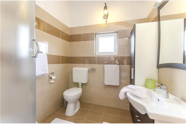 House K1, for 10 persons